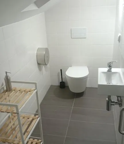 Lab אכסניה נאזרה