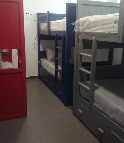 Lab אכסניה נאזרה